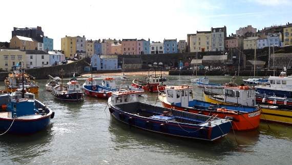 Boats given go-ahead to return to the waters at Tenby harbour