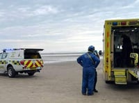 Coastguards assist with Pendine rocks casualty