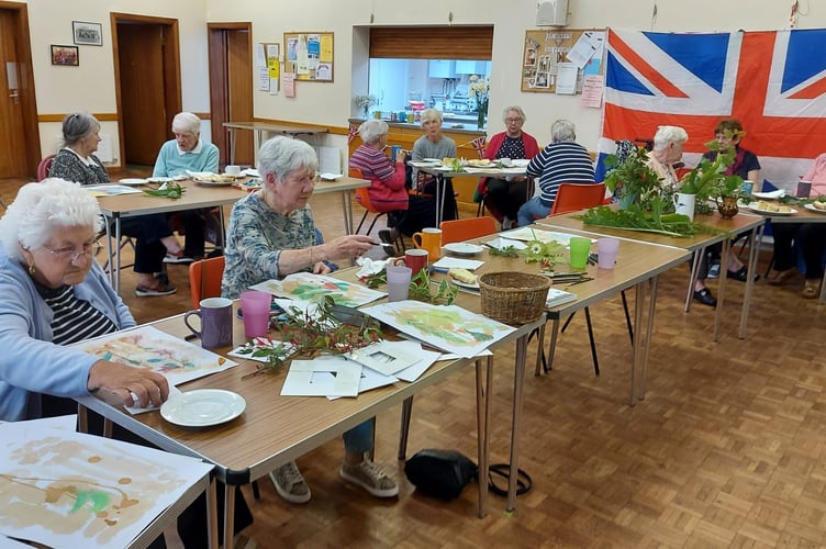 Art Workshop for Tenby Townswomen’s Guild