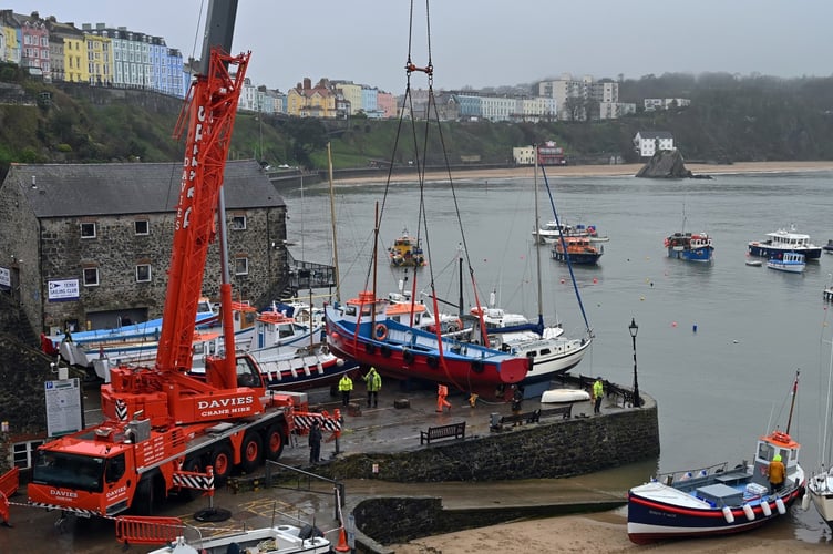 Boat lift Tenby