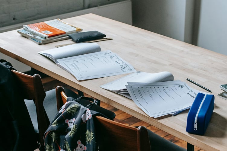 School desk stock