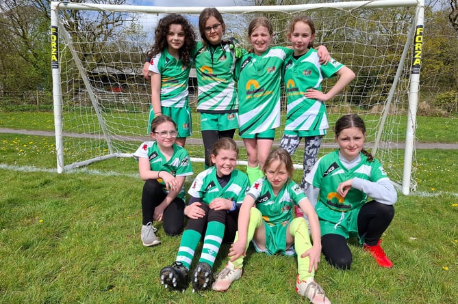 Well done to these pupils for representing Ysgol Llys Hywel excellently in the West Myrddin Urdd girls football competition.